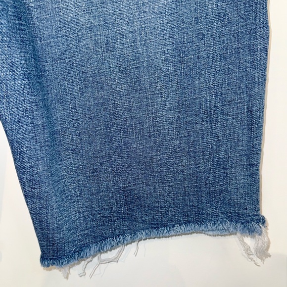 NWT GAP Women's 'Bermuda Short High Rise' Jean Shorts - 30 - Picture 16 of 16